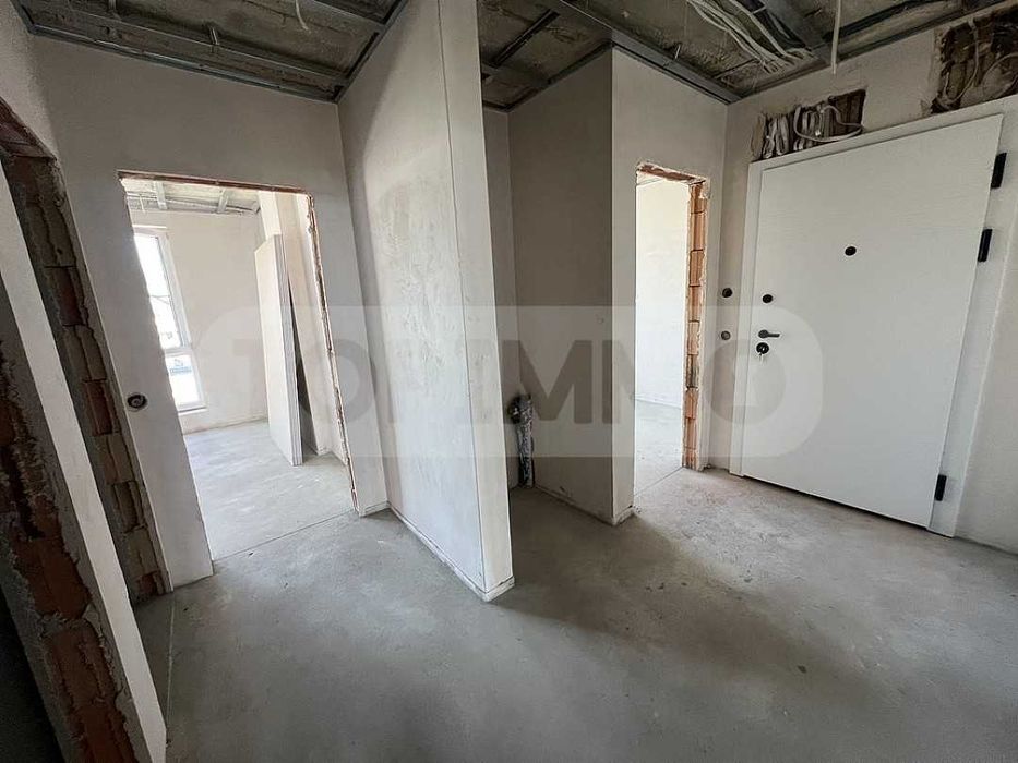 Продава се Тристаен апартамент в Варна, Владислав Варненчик - 85 кв.м за 1589 €/кв.м - Снимка #1