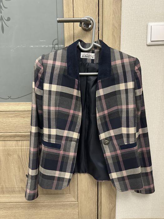 Проадется костюм, пиджак