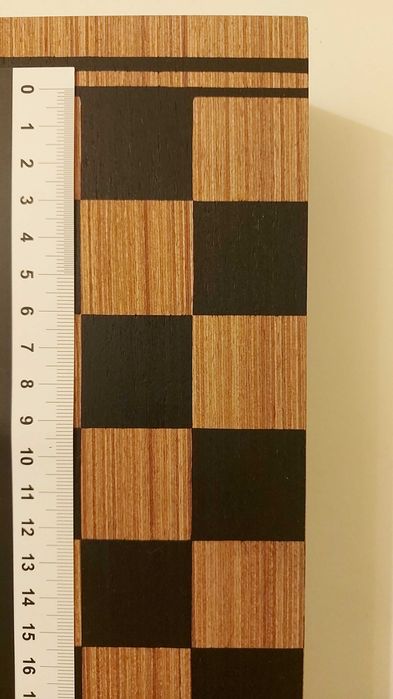 Tabla de joc Sah si table adus din Thailanda  doar puluri si zaruri