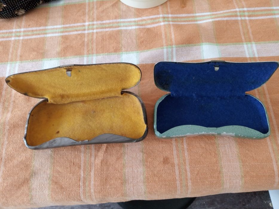 Калъфки за очила