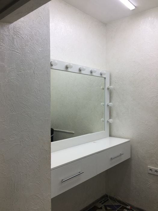 Визажное зеркало