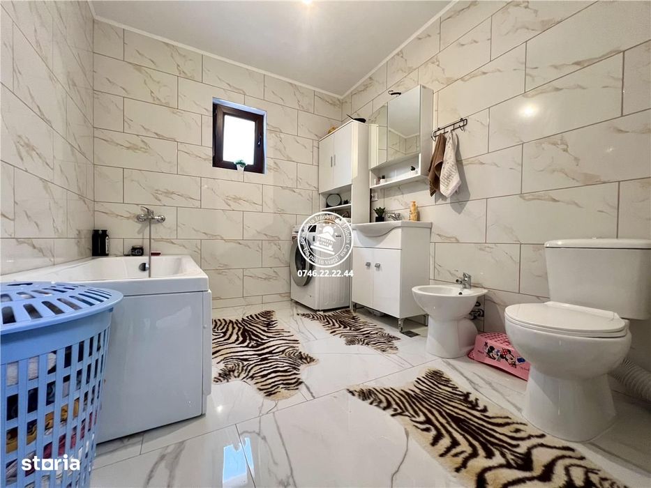 Vila individuala cu 6 camere, de vanzare in Horpaz - Miroslava