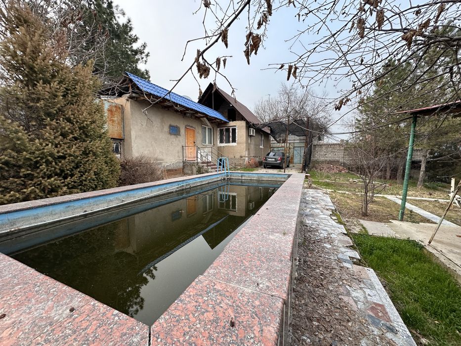 Продается дача 6 соток в паркенте.  Навбахор.