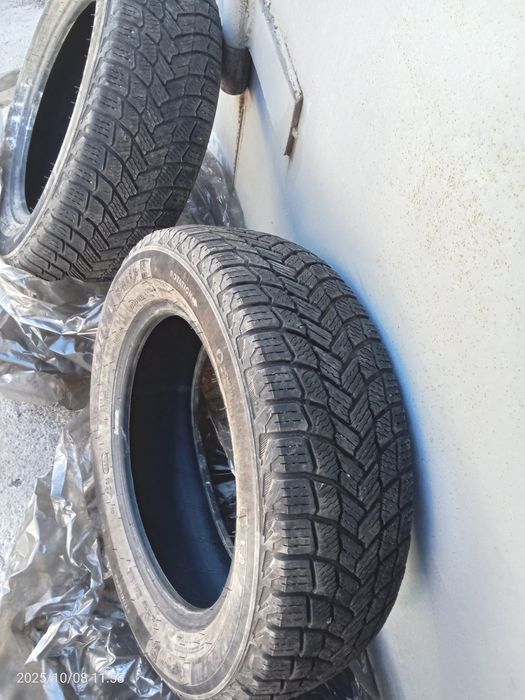 Продаются шины зимние