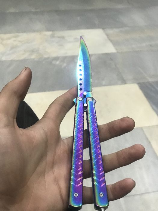 Babichka pichoq sotiladi