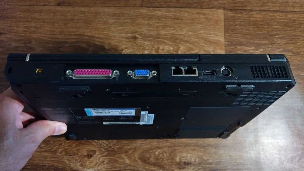 Ретро лаптоп IBM ThinkPad R30 – Перфектно възстановен / 512MB RAM / CF-SSD 120GB