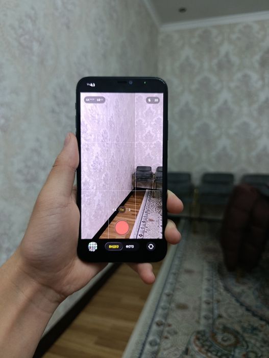 СРОЧНО iphone 11 pro max в отличном состояний