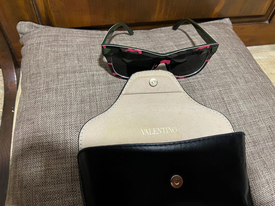 Дамски слънчеви очила - оригинално Valentino