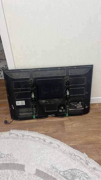 Срочно продам 2 телевизиро.