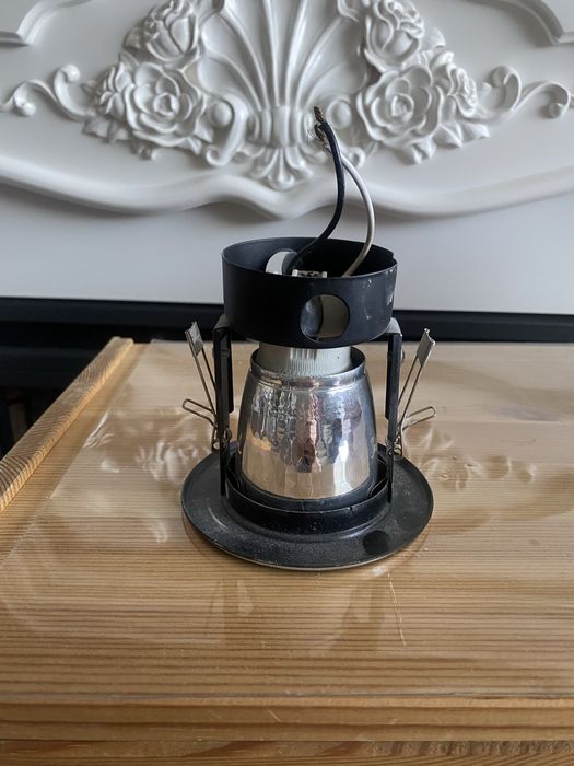 Продам споты потолочные