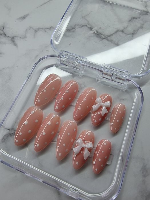 Press on nails за теб