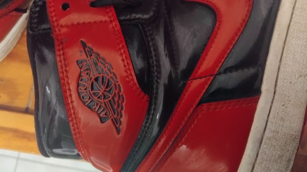 Vând jordan 1 patent bred