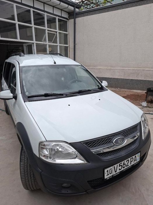 Продается Lada Largus CROSS 2018г.