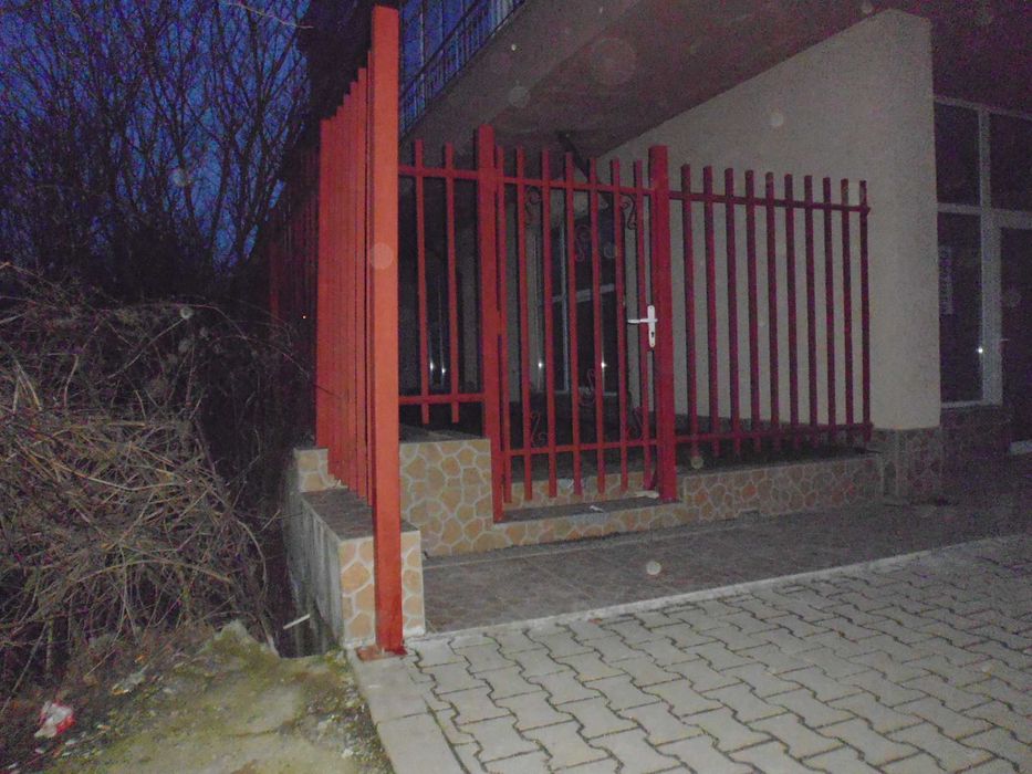 Магазин за отдаване под наем в ж.к. Люлин център, гр. София