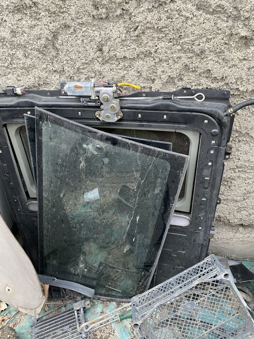 Пластик  люк rvr, разбор