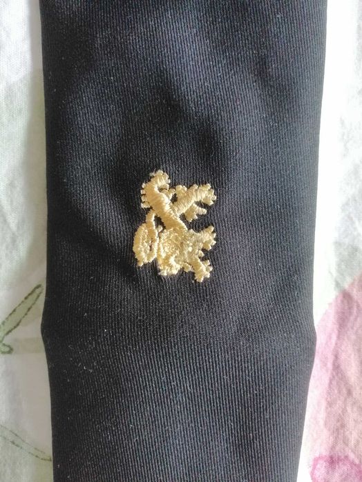 Кожени ръкавици, ушанка, вратовръзки