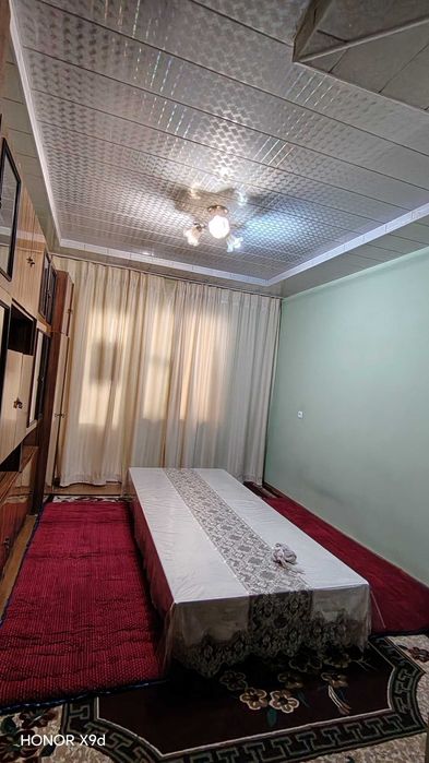 Qarshi sh 2 xonali kvartira sotiladi