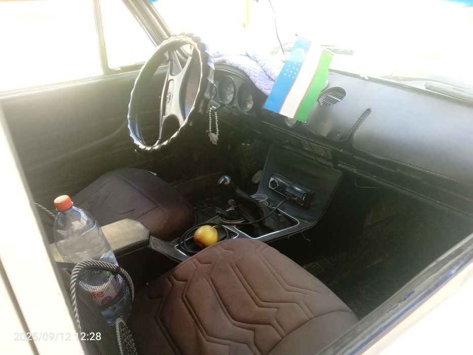 Ваз 21011 Юриб Турган мошин