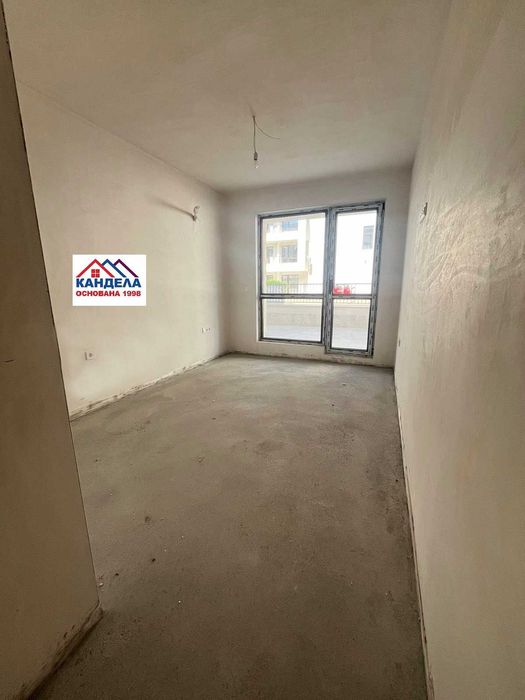 Продава се Тристаен апартамент в Пловдив, Младежки Хълм - 141 кв.м за 1043 €/кв.м - Снимка #4