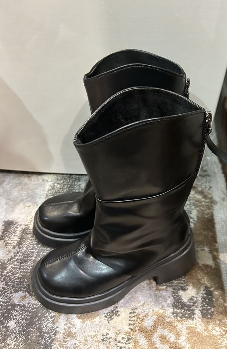 Продам ботинки