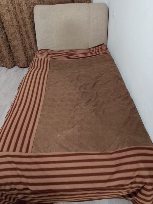 Продам диван с креслами