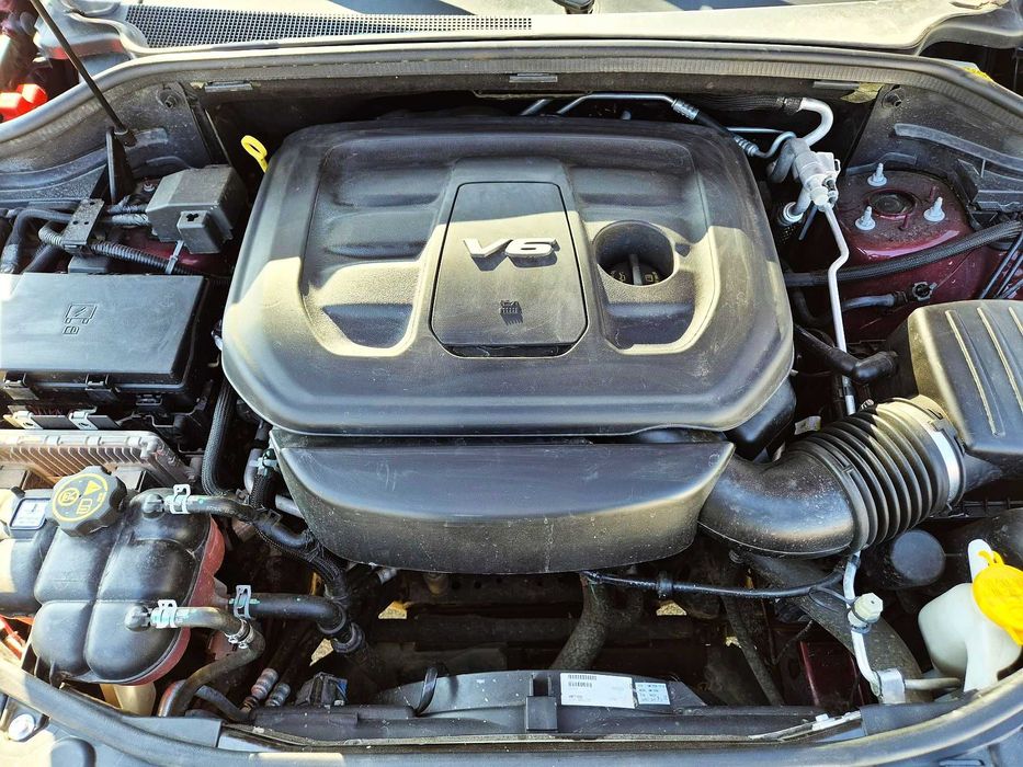 2018 Dodge Durango SRT line 4X4 7 местна TV за задни седалки