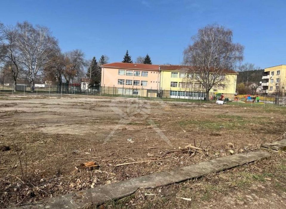 Продава се Парцел в с. Драговищица, Област София-област - 500 кв.м за 85 €/кв.м - Снимка #1