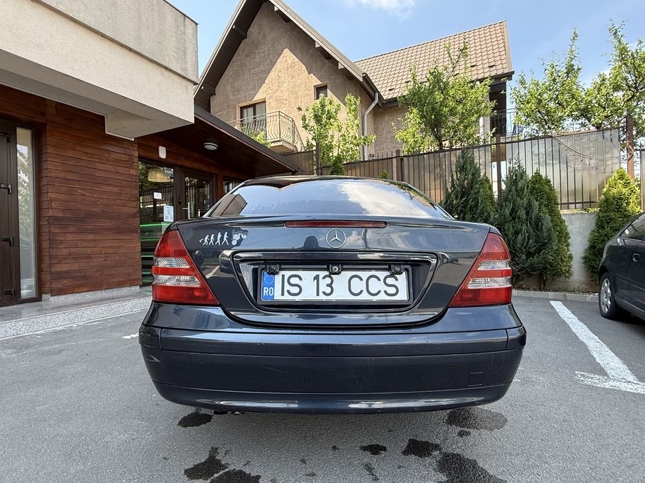 Mercedes-Benz W203 C220CDI 2001