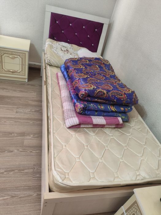 Продам кровть 2 штукт