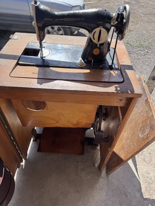 швейная машинка продам