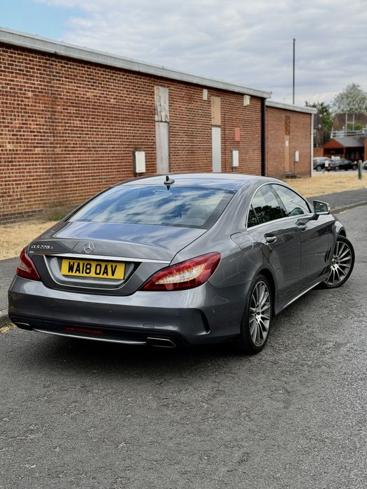 Mercedes-Benz CLS 220D AMG Line 7G-Tronic – Volan Dreapta – 2018 Recent Adusă
