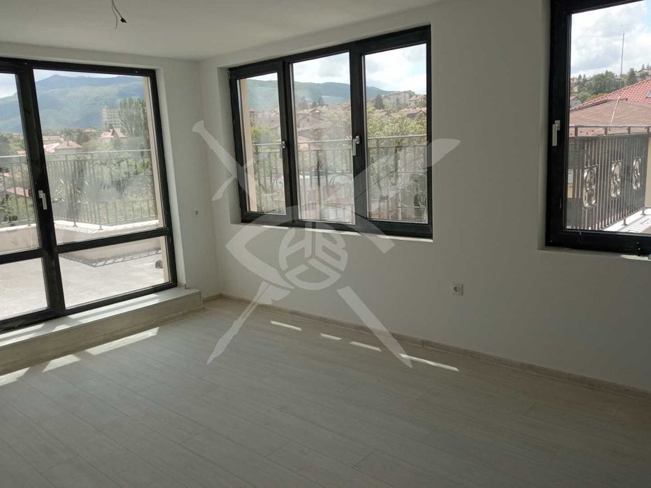 Продава се Двустаен апартамент в София, Горна баня - 70 кв.м за 3429 €/кв.м - Снимка #2