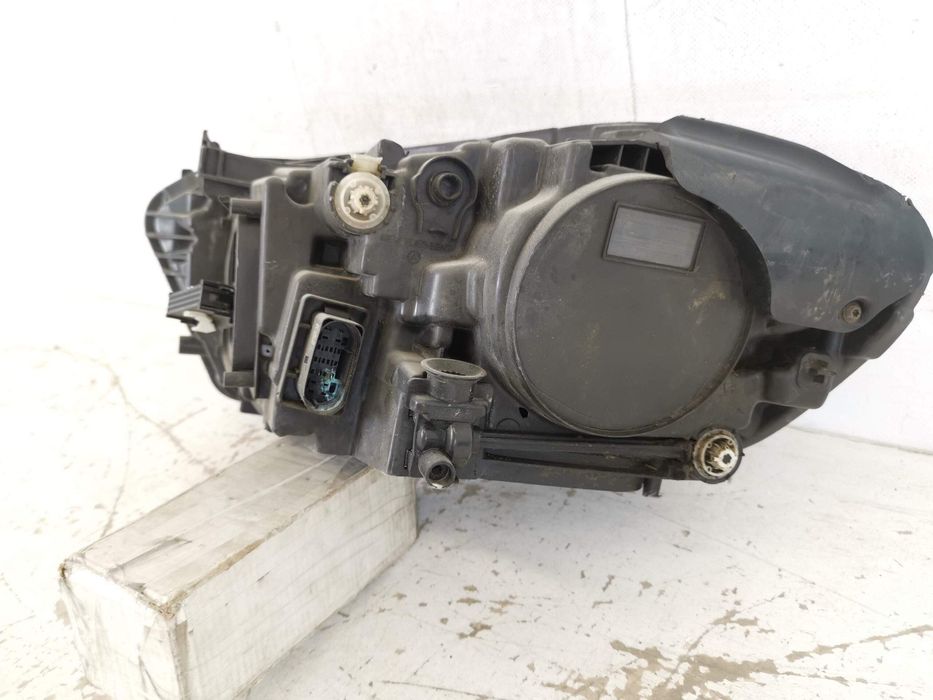 Фар Дясно Пълен Лед Мерцедес-Бенц А-Клас / Mercedes-Benz A-Class W177/