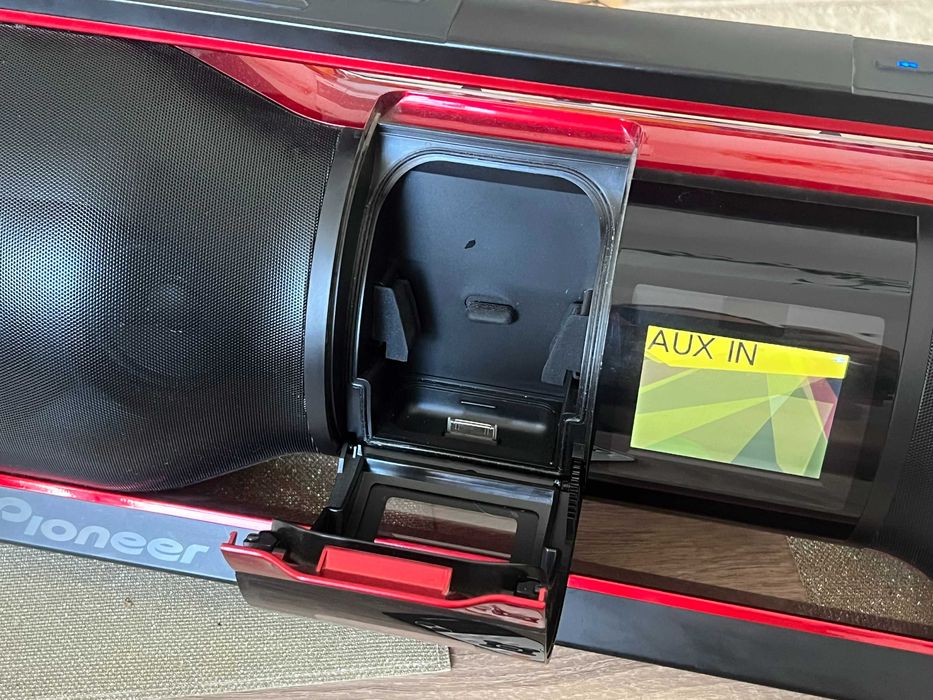 Sistem audio Pioneer STEEZ STZ-D10Z-R Boombox roșu 4GB telecomanda