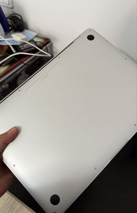 Срочно продам Macbook air 13 M1