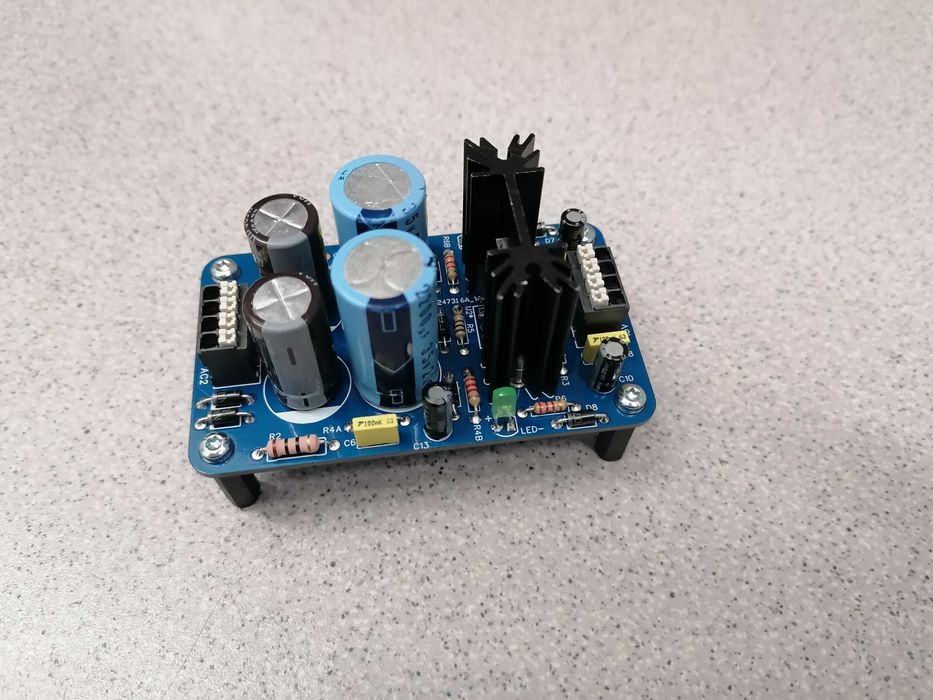 Modul Sursa stabilizata dubla pentru preamplificatoare +-15V