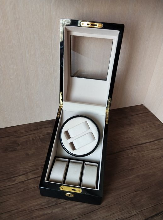 Шкатулка для подзавода часов