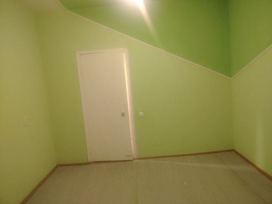 Олмалиқ 5/3 да кв ижарага берилади