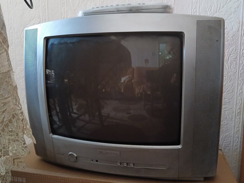 Телевизор Daewoo 14  инча