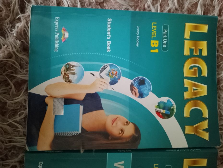 Учебник и учебна тетрадка по английски език