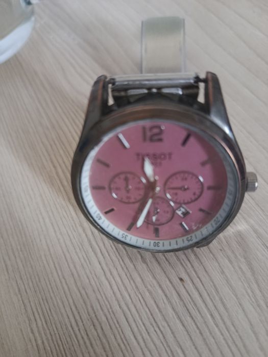 Часы 2000.тенге с браслетом