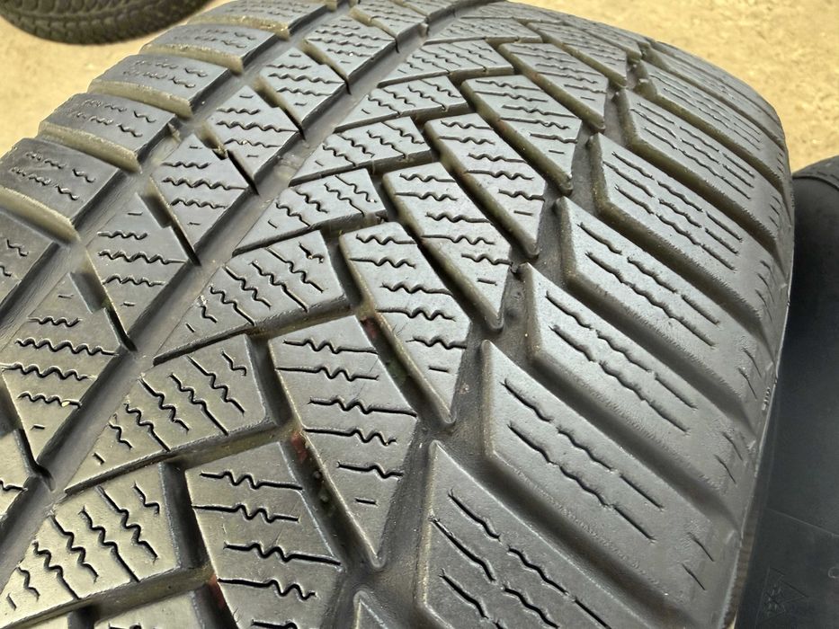 2x Anvelope iarna 225/55 r17 - Continental Winter Contact TS850P MO st