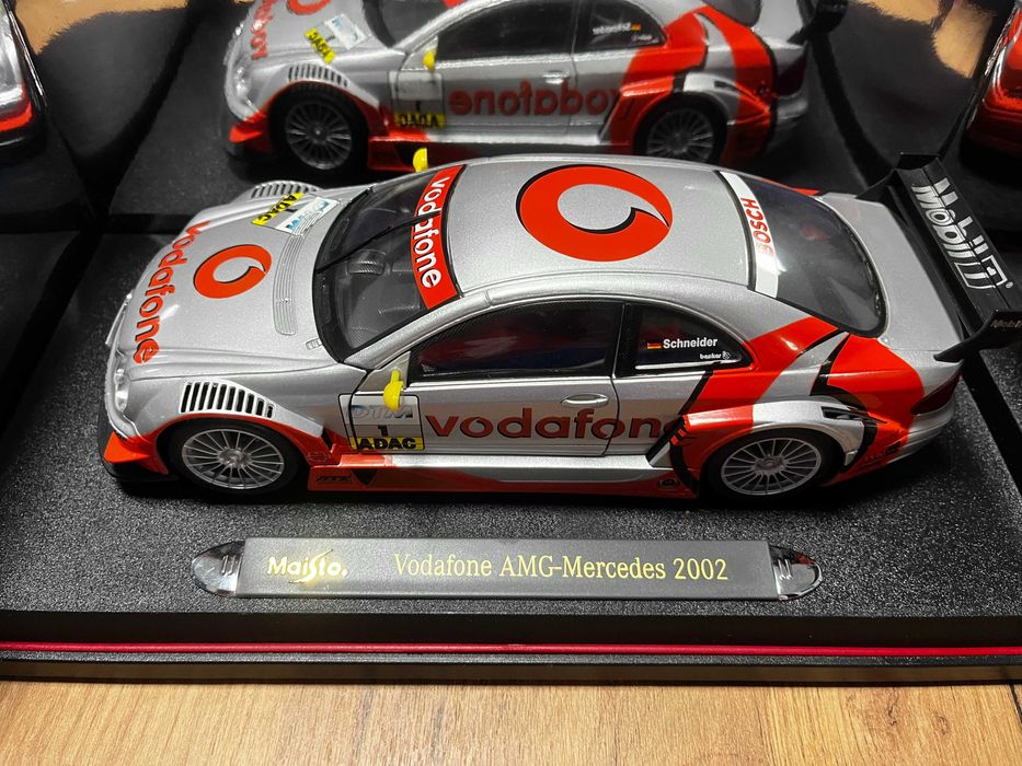 Колекционерки модел метална количка MAISTO MERCEDES CLK DTM 2002г