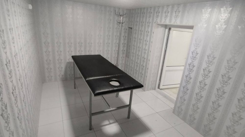 Бухоро шахрида,йул екасида  магазин-офис сотилади  180квм,тамирланган,