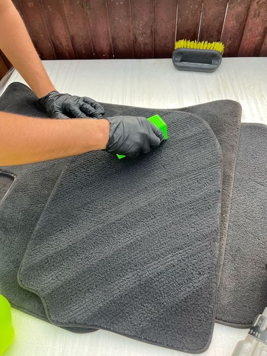 Detailing,Polish,Reparatii faruri,Mecanica Usoara,Vopsit Etrieri