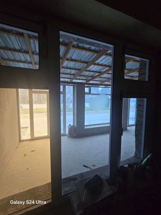 Termez shaharda 3 xonalik uy va qushimcha kochaga qaragan dukoni bn