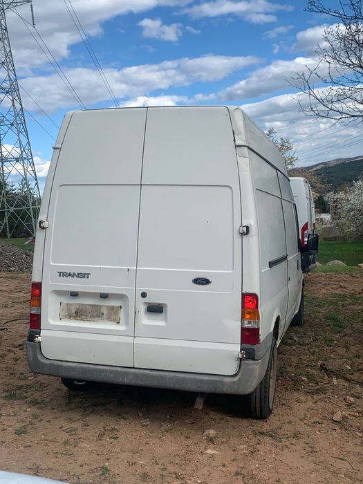 Ford Transit 2004г 2.4д