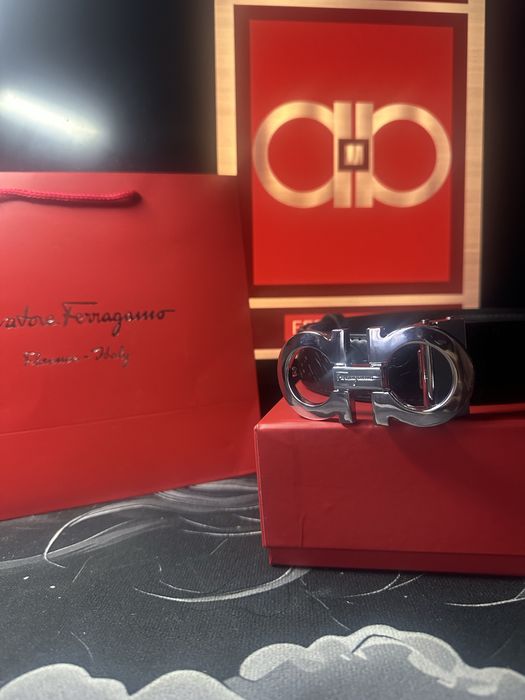 Curea Ferragamo silver