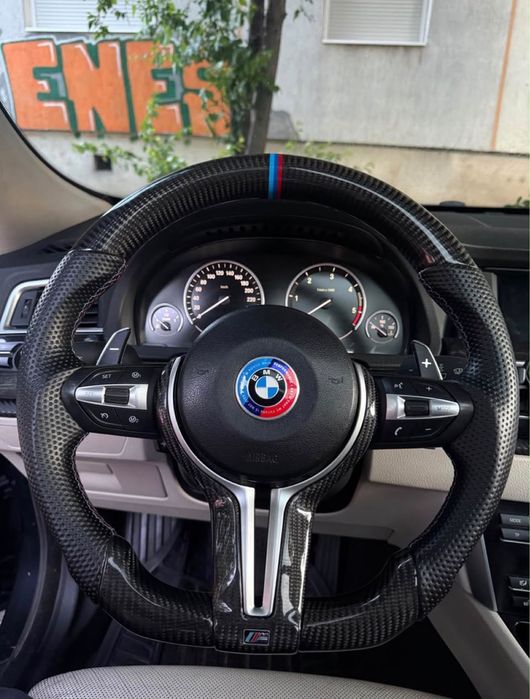 Vand Volan Carbon BMW cu padele Seria 5 F10 F11 F07 GT Seria 6 F06 F12 Seria 7 F01 X5 F15 X6 F16