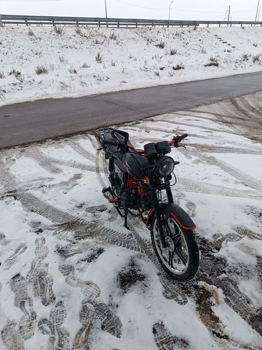 Мотоцикл yaqi 125